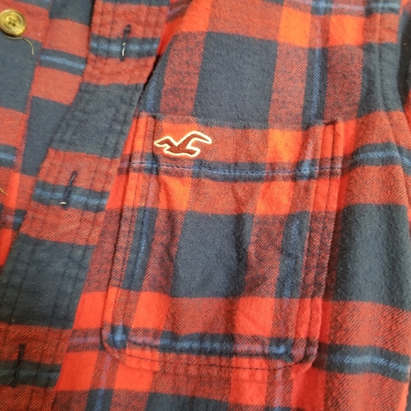 Hollister Red Plaid Flannel Shirt - Picture 5 of 7